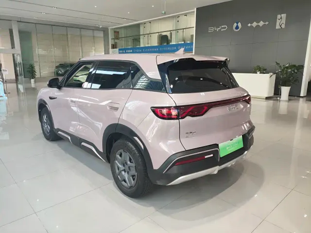 BYD Yuan UP — Фото автомобиля 13