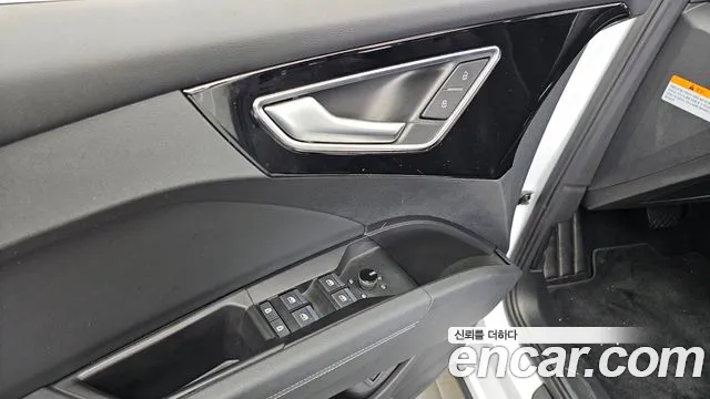 Audi Q4 e-tron F4 — Фото автомобиля 29
