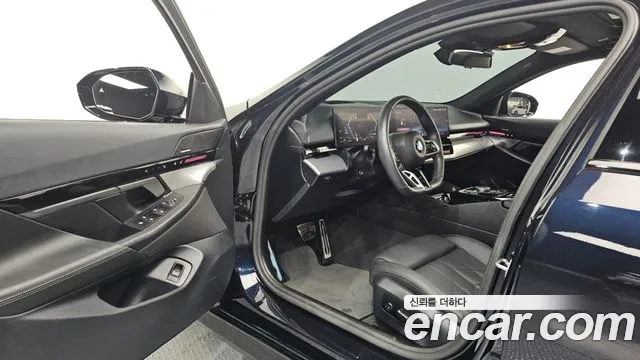BMW 5-Series — Фото автомобиля 7