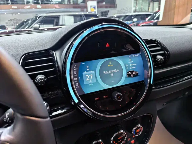 MINI Clubman — Фото автомобиля 11