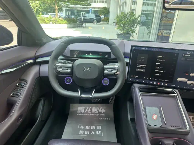 Xpeng P7 — Фото автомобиля 9
