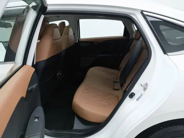 Changan Eado — Фото автомобиля 15