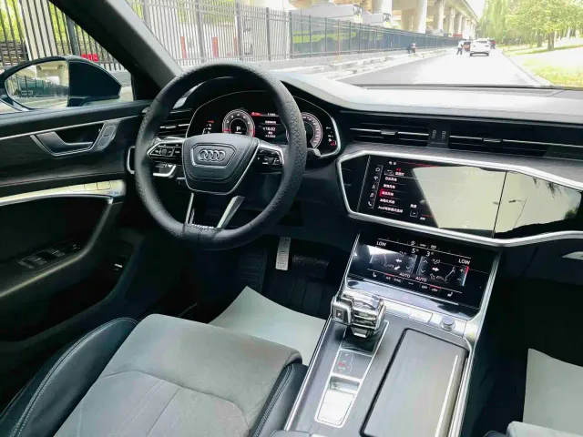 Audi A6L — Фото автомобиля 10
