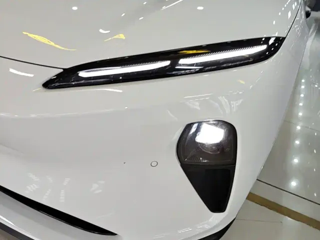 Nio ET5 Touring — Фото автомобиля 23