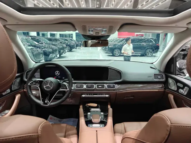 Mercedes-Benz GLE-Class — Фото автомобиля 9