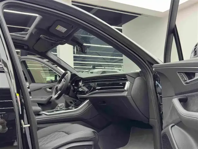 Audi Audi SQ7 2024 4.0 TFSI — Фото автомобиля 10