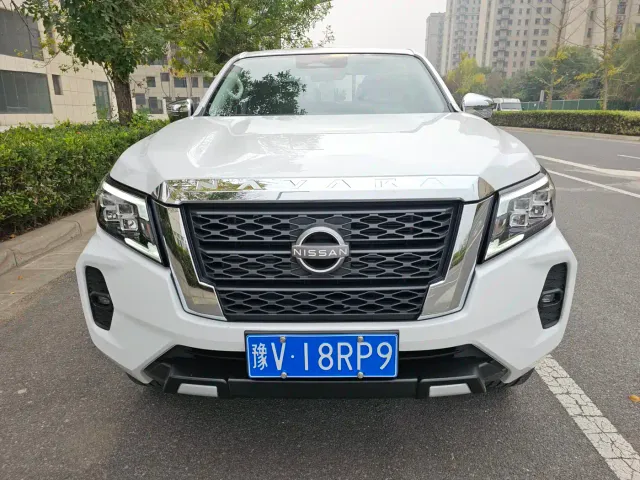 Nissan Navara — Фото автомобиля 2