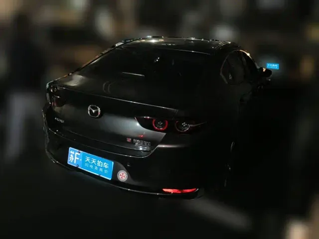 Mazda Axela — Фото автомобиля 2