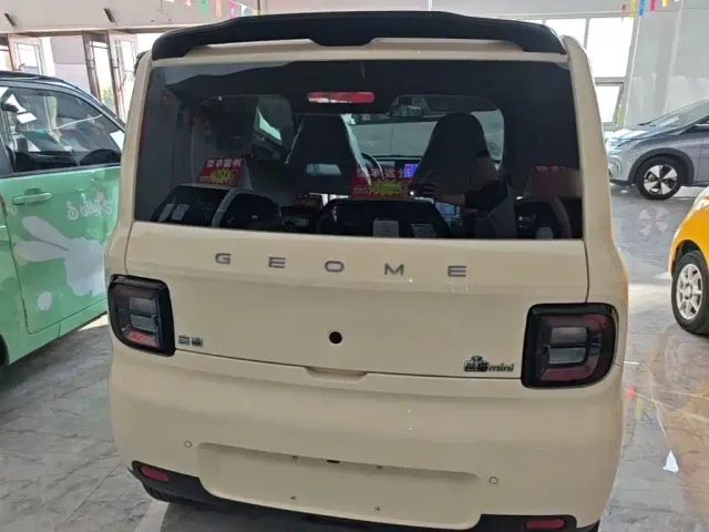 Geely Panda — Фото автомобиля 5