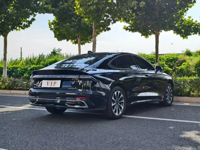 Lincoln Z — Фото автомобиля 10