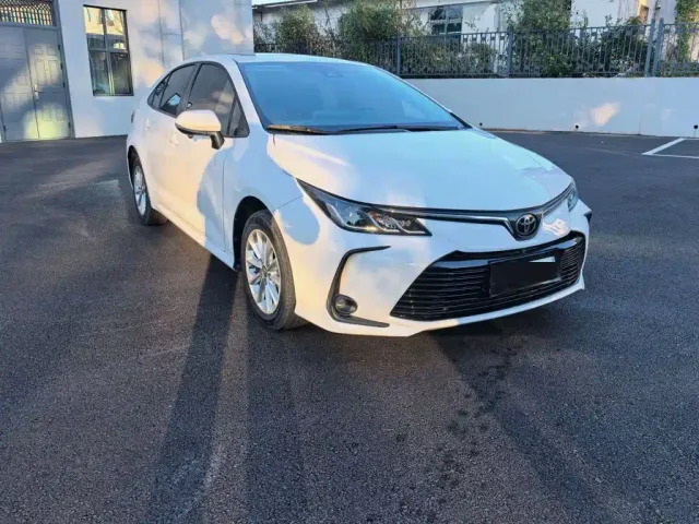 Toyota Corolla — Фото автомобиля 3