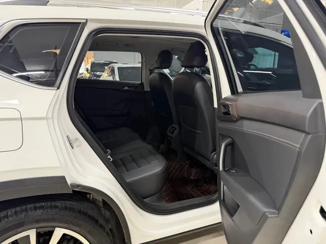 Volkswagen Tharu — Фото автомобиля 11