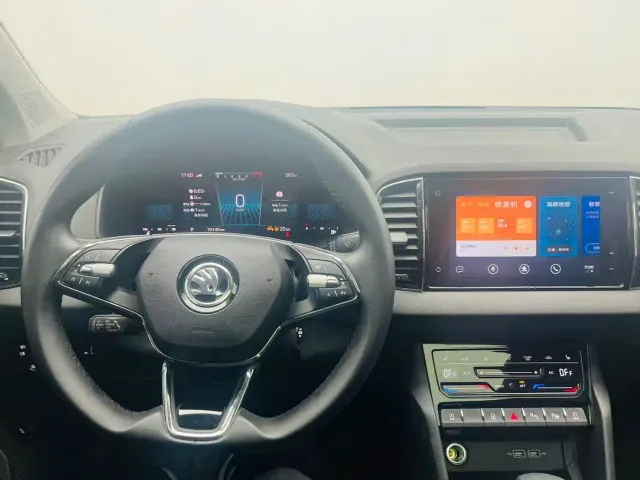 Skoda Karoq — Фото автомобиля 7
