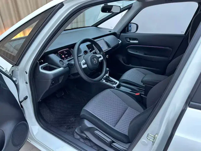 Honda Fit — Фото автомобиля 11