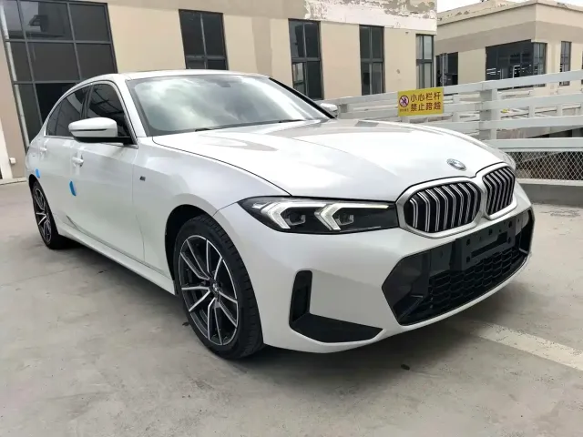 BMW BMW 3 Series 2023 320Li M Sport Package — Фото автомобиля 3