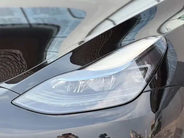 Tesla Model Y 2023 Rear-Wheel Drive Edition — Фото автомобиля 18