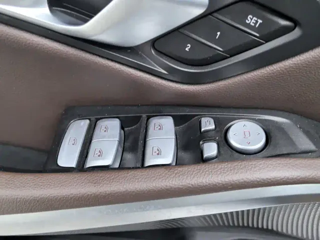 BMW 3 Series — Фото автомобиля 9