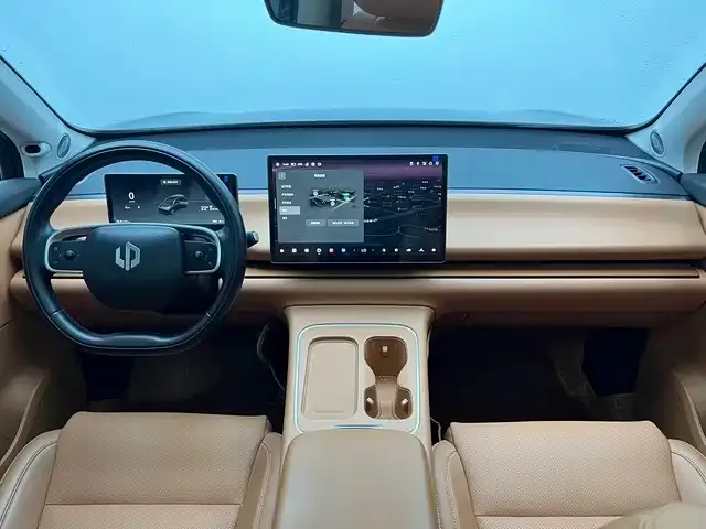 Leapmotor C10 — Фото автомобиля 4