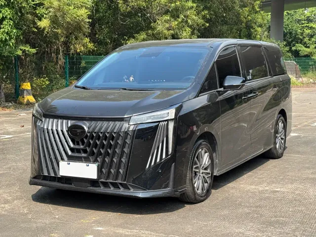 Фотография автомобиля — GAC Trumpchi E8