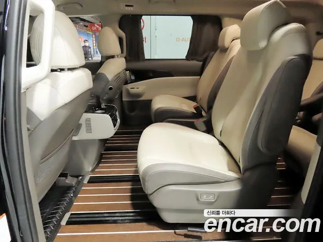 Kia Carnival 4th Gen — Фото автомобиля 12