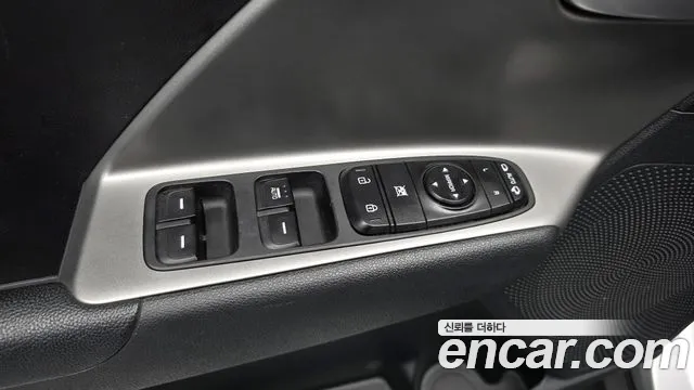 Kia Niro Niro Plus Air — Фото автомобиля 30
