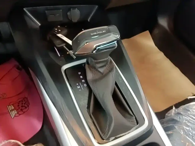 Chevrolet Monza — Фото автомобиля 13