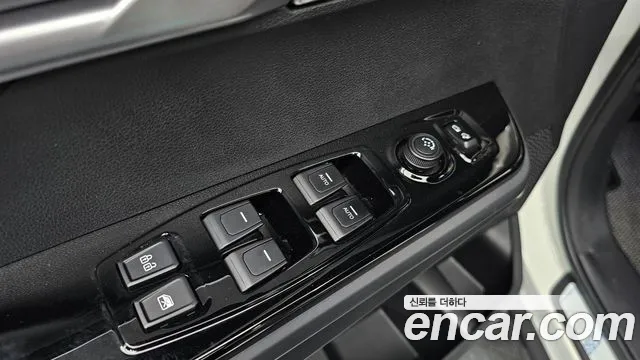 KG_Mobility_Ssangyong Torres Новый Torres Бензин 1.5 2WD — Фото автомобиля 21