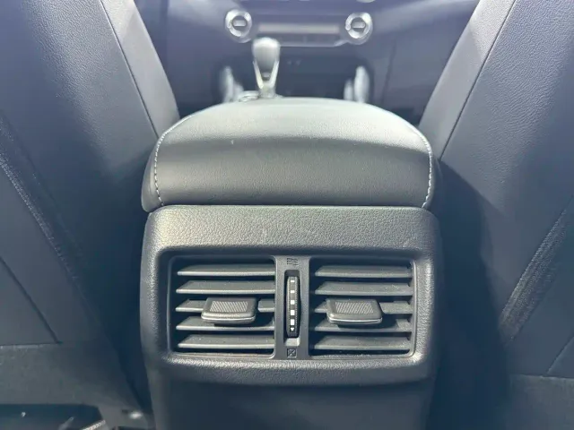 Nissan Sylphy — Фото автомобиля 15