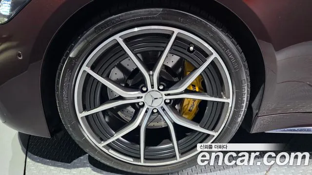Mercedes-Benz AMG GT 4 двери 43 4MATIC+ Special Edition — Фото автомобиля 4