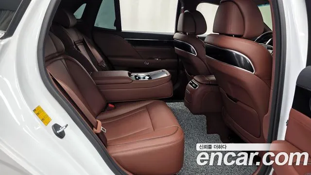 Genesis G90 Бензин 3.5 турбо AWD — Фото автомобиля 12