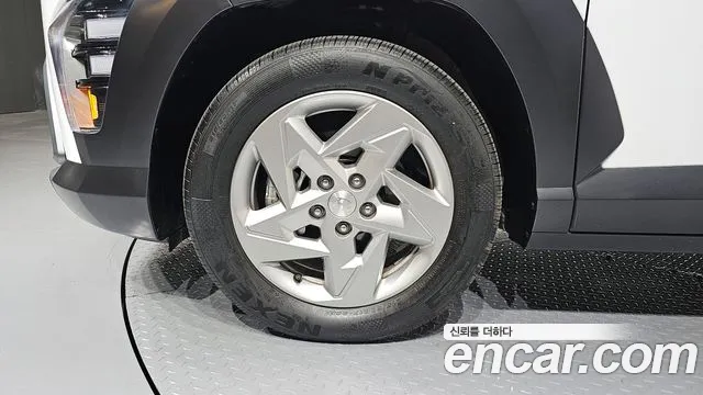 Hyundai Kona Kona (SX2) Бензин 1.6 турбо 2WD — Фото автомобиля 5