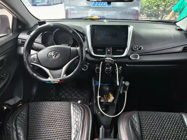 Toyota Vios — Фото автомобиля 12