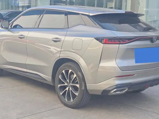 Changan UNI-Z — Фото автомобиля 9