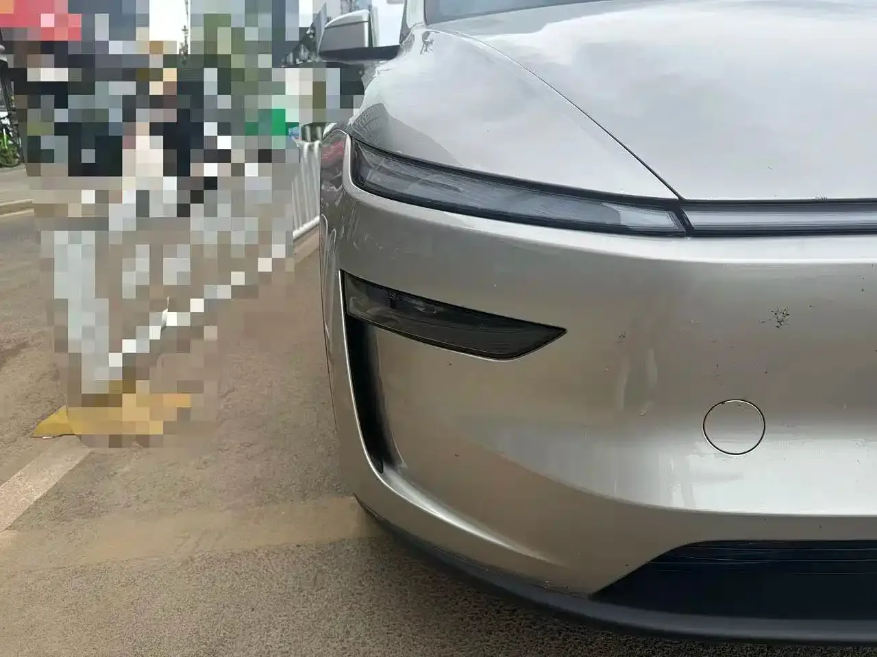 Tesla Model Y L 2025 Facelift Long Range AWD — Фото автомобиля 4