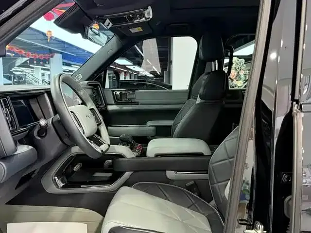 BYD FangChengBao Leopard 5 — Фото автомобиля 7