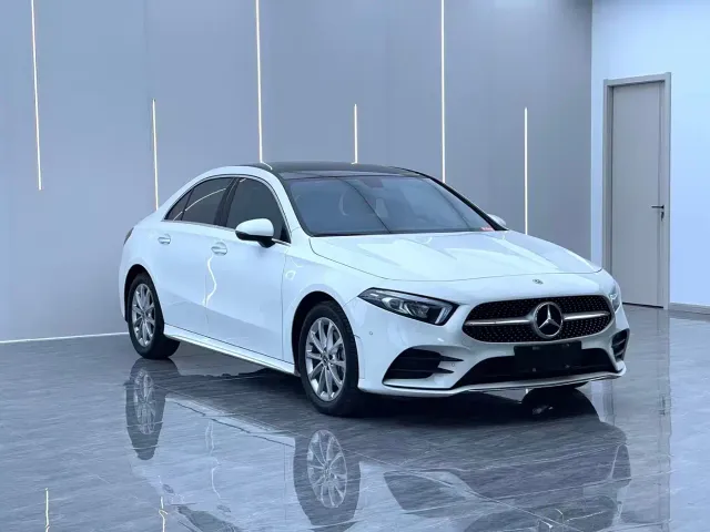 Mercedes-Benz A-Class — Фото автомобиля 3