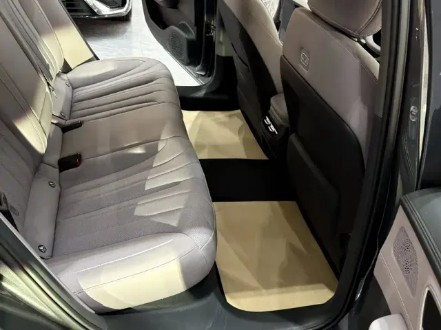 Roewe M7 DMH — Фото автомобиля 18