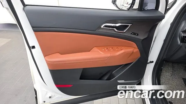 Kia Sportage Бензин 1.6 турбо 2WD — Фото автомобиля 4