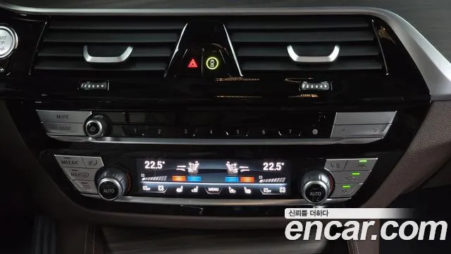 BMW 5 Series G30 — Фото автомобиля 29