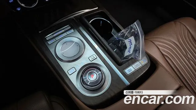 Genesis G80 Бензин 2.5 турбо AWD — Фото автомобиля 9