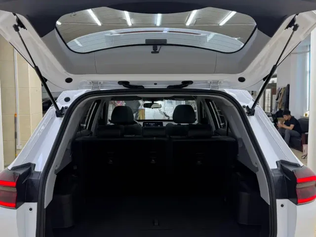 Chery Tiggo 8 — Фото автомобиля 20