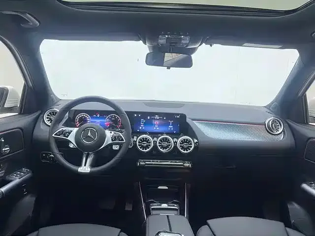 Mercedes-Benz GLA-Class — Фото автомобиля 8