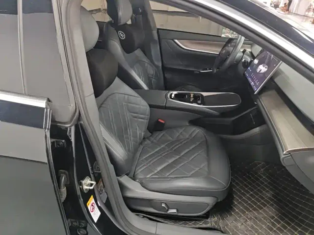 Changan Qiyuan A07 — Фото автомобиля 24