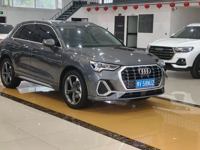 Audi Q3 — Фото автомобиля 3