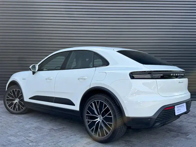 Porsche Macan EV — Фото автомобиля 4