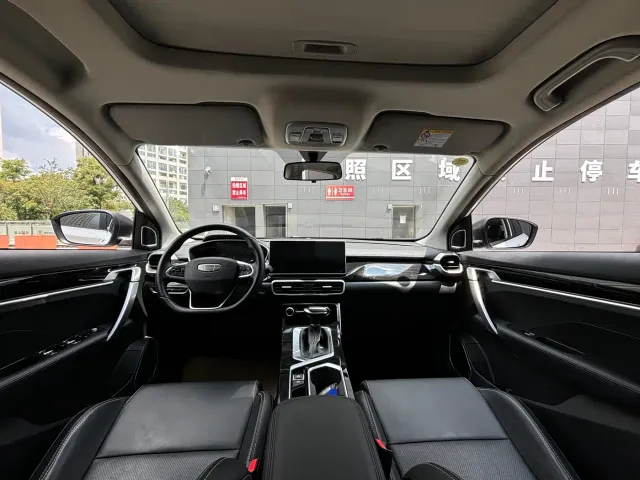 Geely Binyue — Фото автомобиля 5