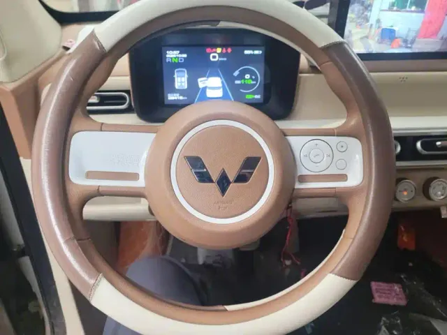 Wuling Hongguang Mini EV — Фото автомобиля 15