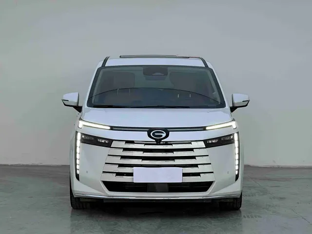 GAC Trumpchi E8 — Фото автомобиля 2