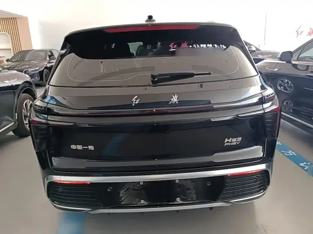 Hongqi HS3 PHEV — Фото автомобиля 5