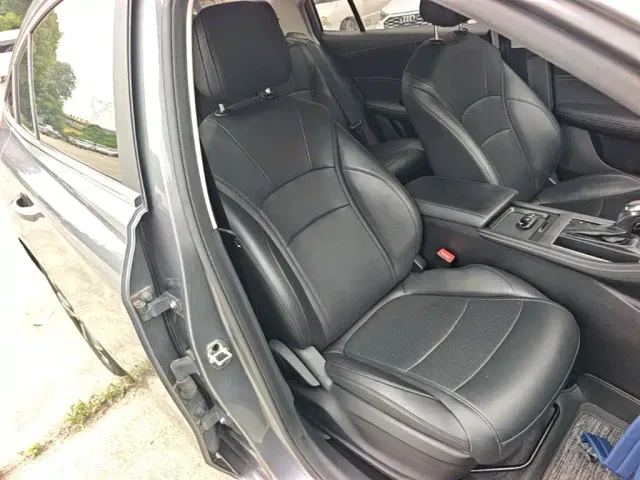 Roewe i5 — Фото автомобиля 24